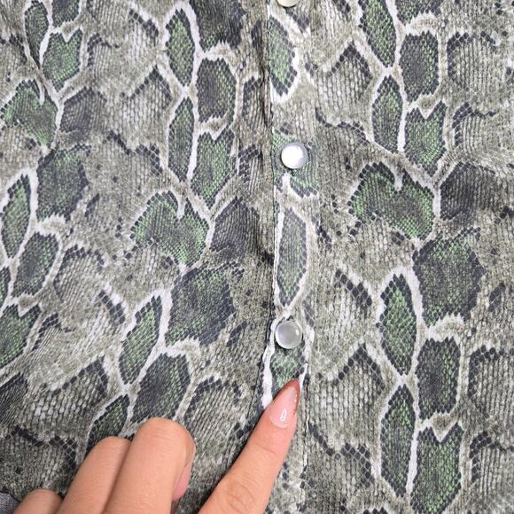 Revolve Song of Style Otto Top in Green Snake Size: XXS - Picture 5 of 6